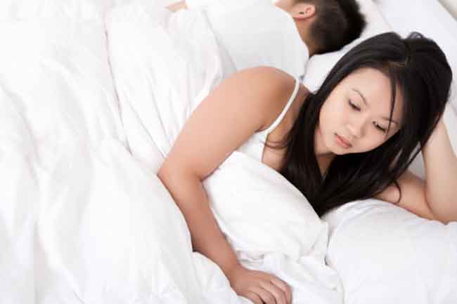 बेड शेयरिंग में ध्यान रखें ये बातें
